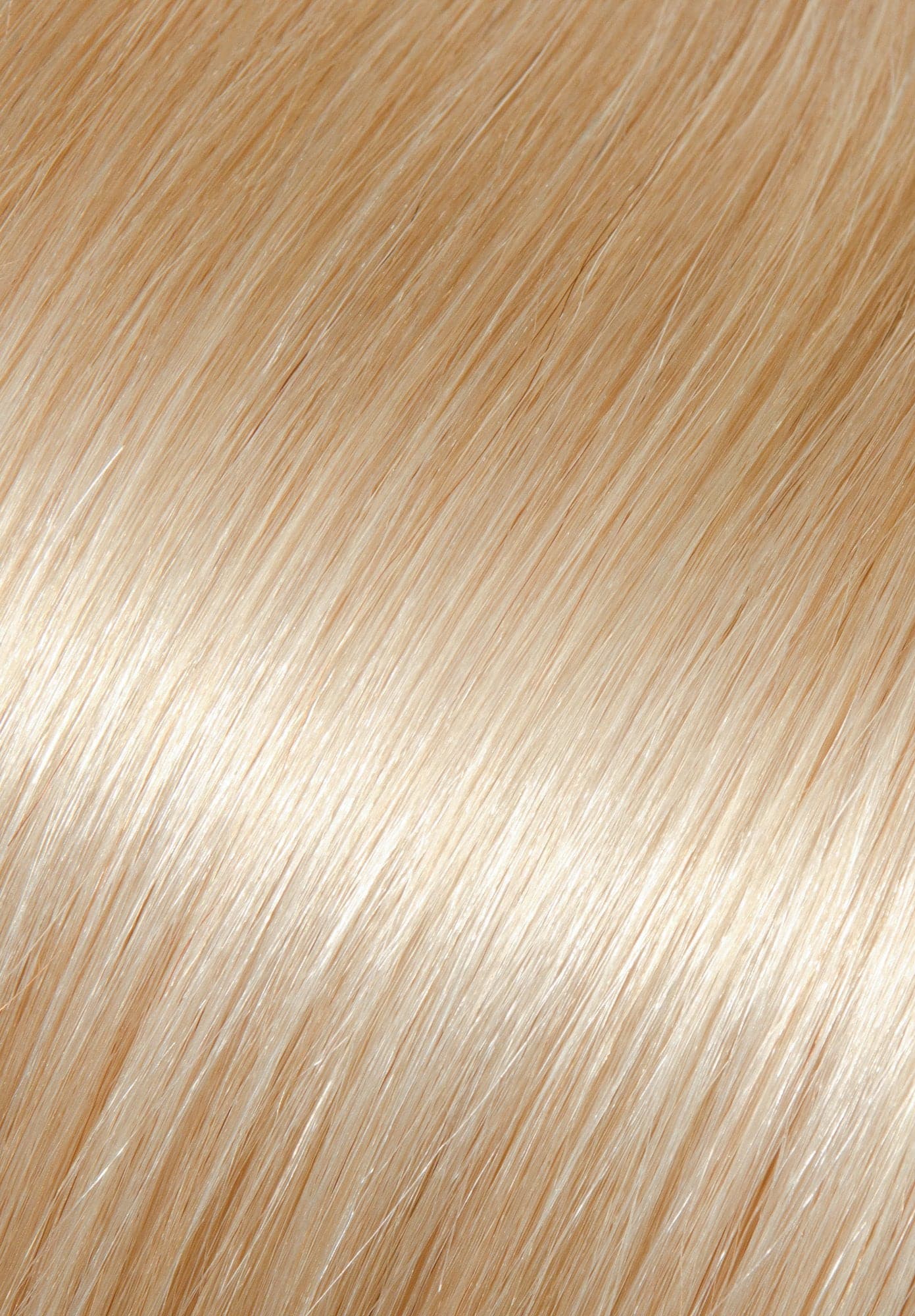 Donna Bella Blonde #600 #600 hair extension color swatch